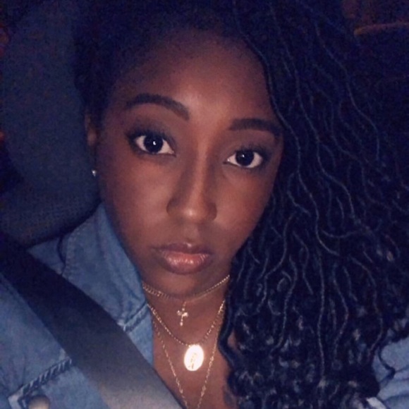 Meet your Posher, Markita - Picture 1 of 1